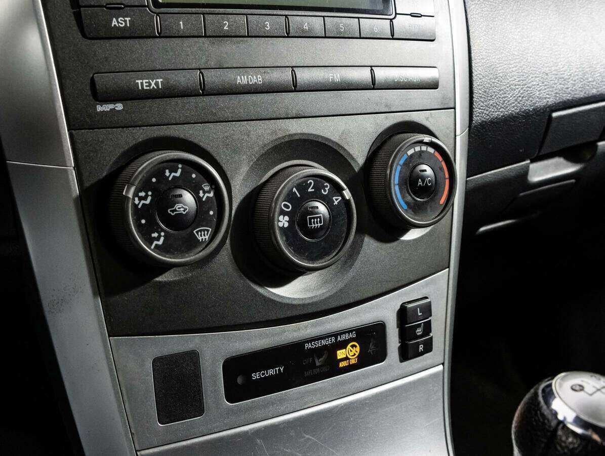 Toyota Corolla б/у, 2012, Механическая. Фото: #13