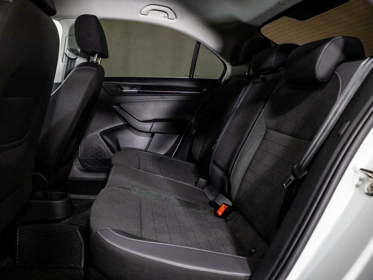 Volkswagen Polo б/у, 2020, Автоматическая. Фото: #9