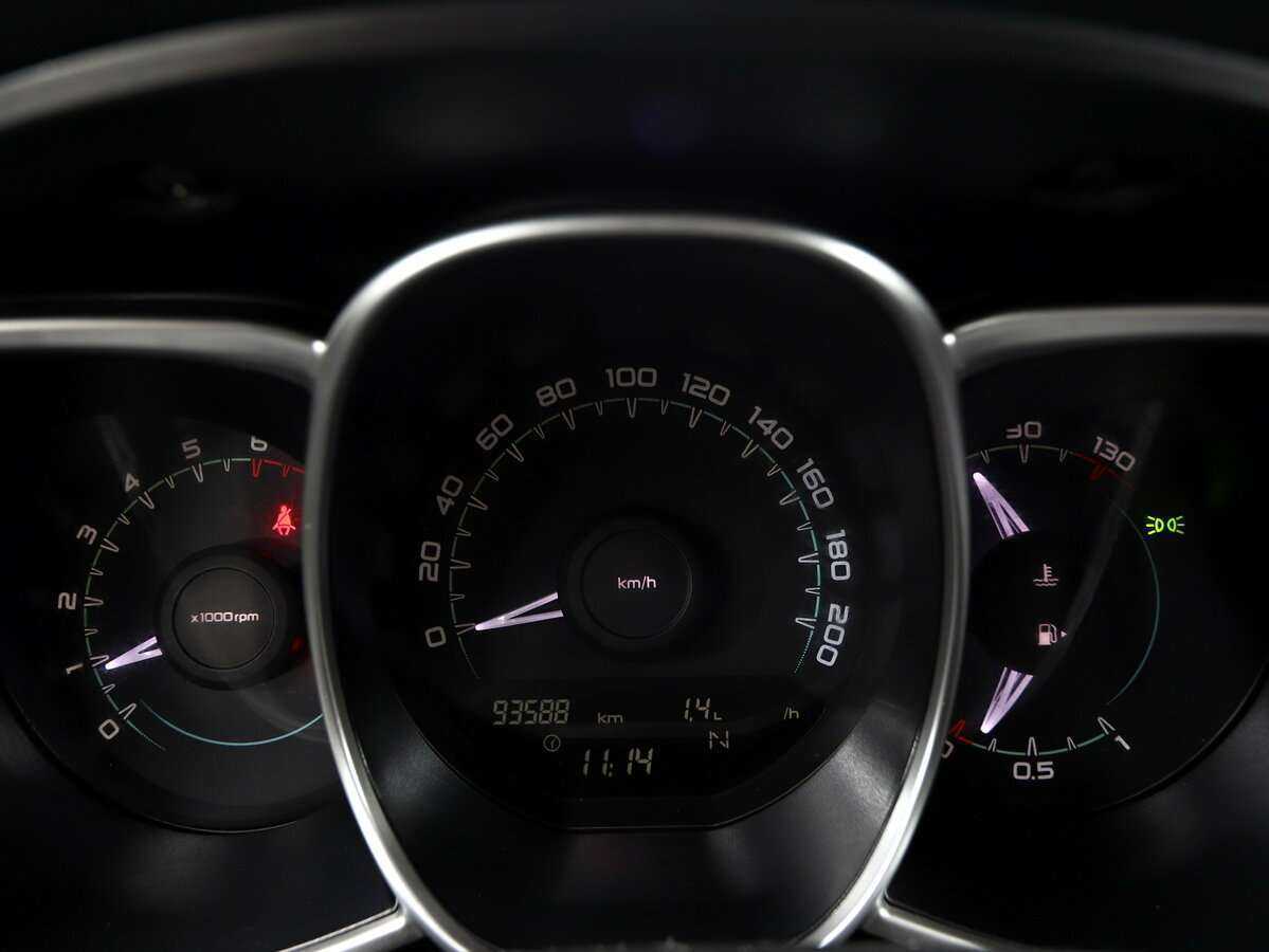 Lada (ВАЗ) Vesta б/у, 2015, Роботизированная. Фото: #18