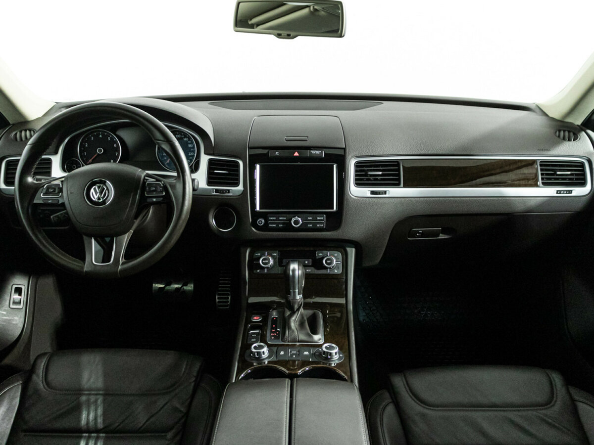 Volkswagen Touareg б/у, 2014, Автоматическая. Фото: #10
