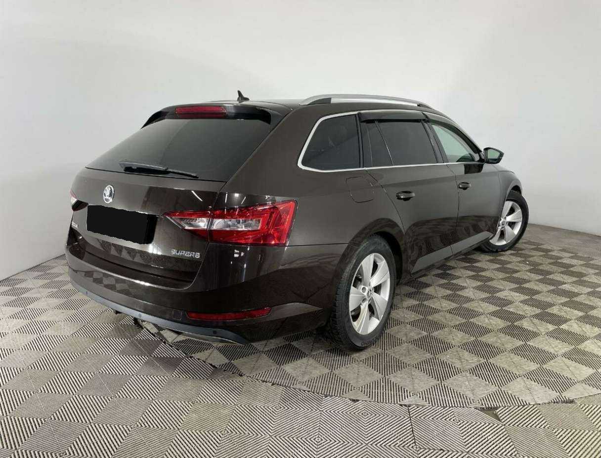 Skoda Superb б/у, 2016, Механическая. Фото: #4