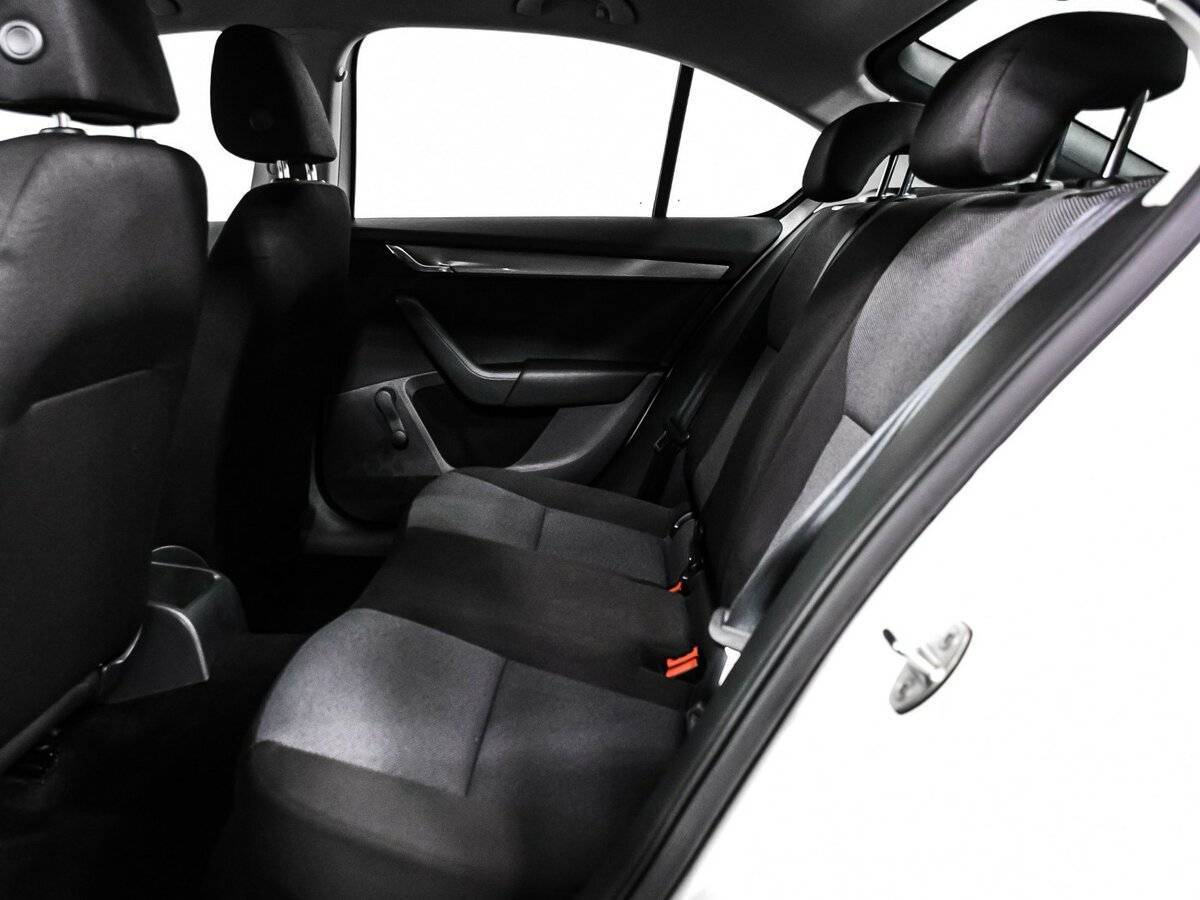 Skoda Octavia б/у, 2015, Автоматическая. Фото: #12