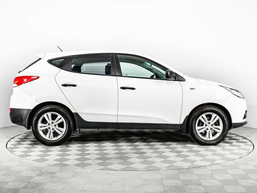 Hyundai ix35 б/у, 2012, Механическая. Фото: #3