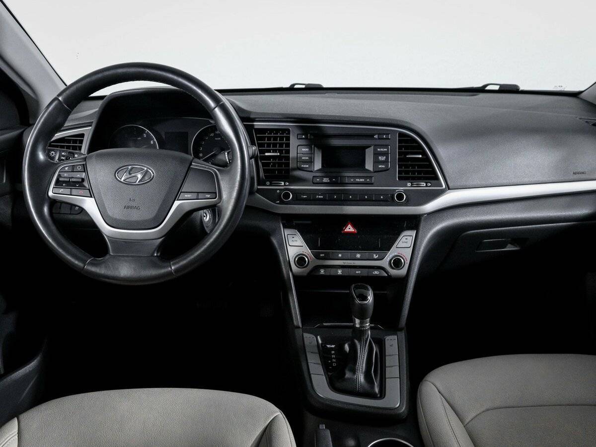 Hyundai Elantra б/у, 2016, Автоматическая. Фото: #9