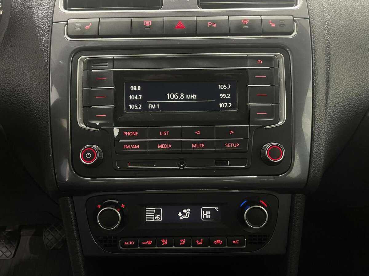 Volkswagen Polo б/у, 2020, Механическая. Фото: #7