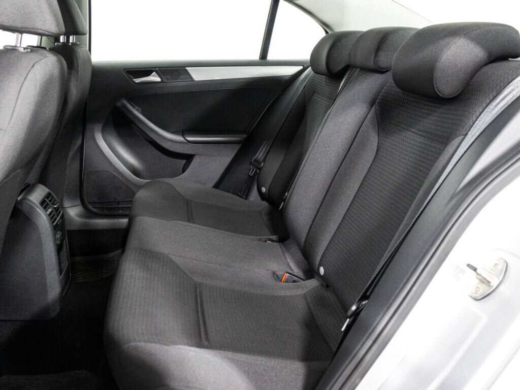 Volkswagen Jetta б/у, 2016, Механическая. Фото: #9