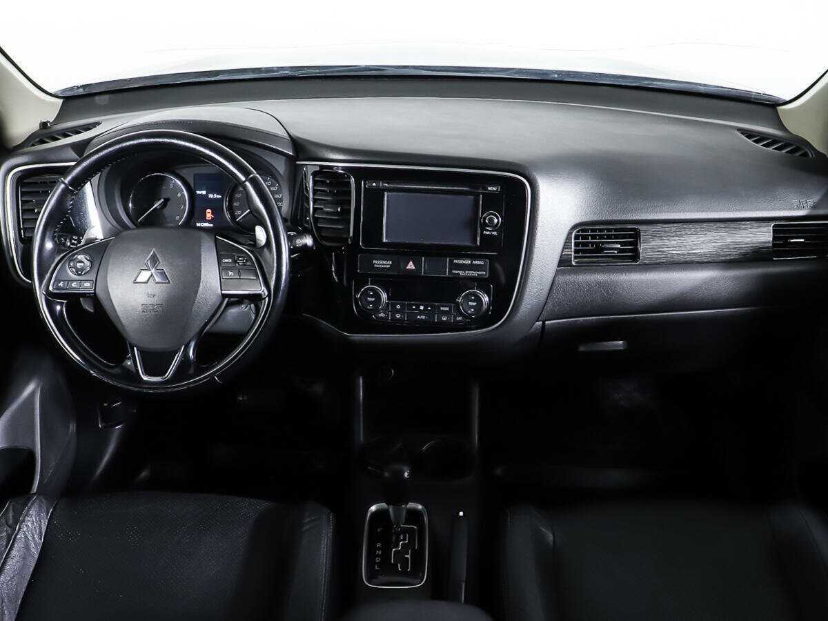 Mitsubishi Outlander б/у, 2015, Вариатор. Фото: #10