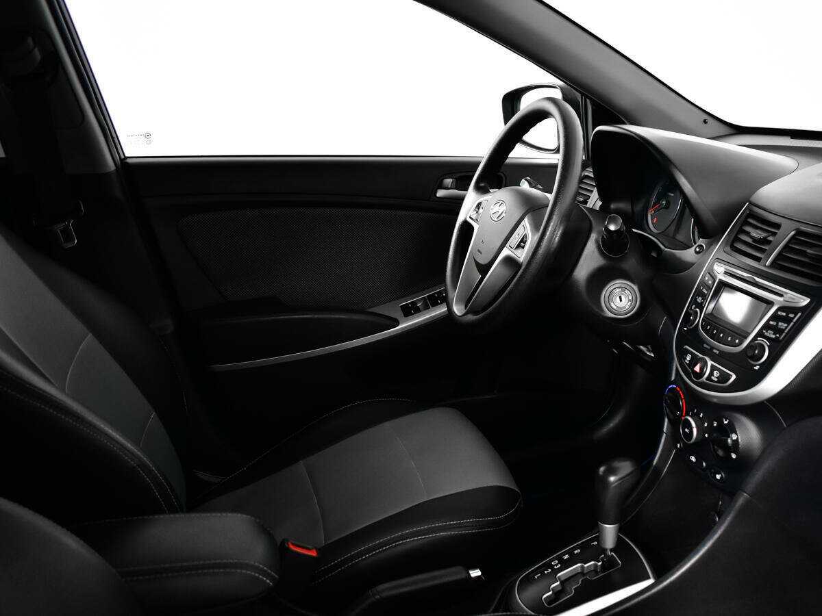 Hyundai Solaris б/у, 2013, Автоматическая. Фото: #6