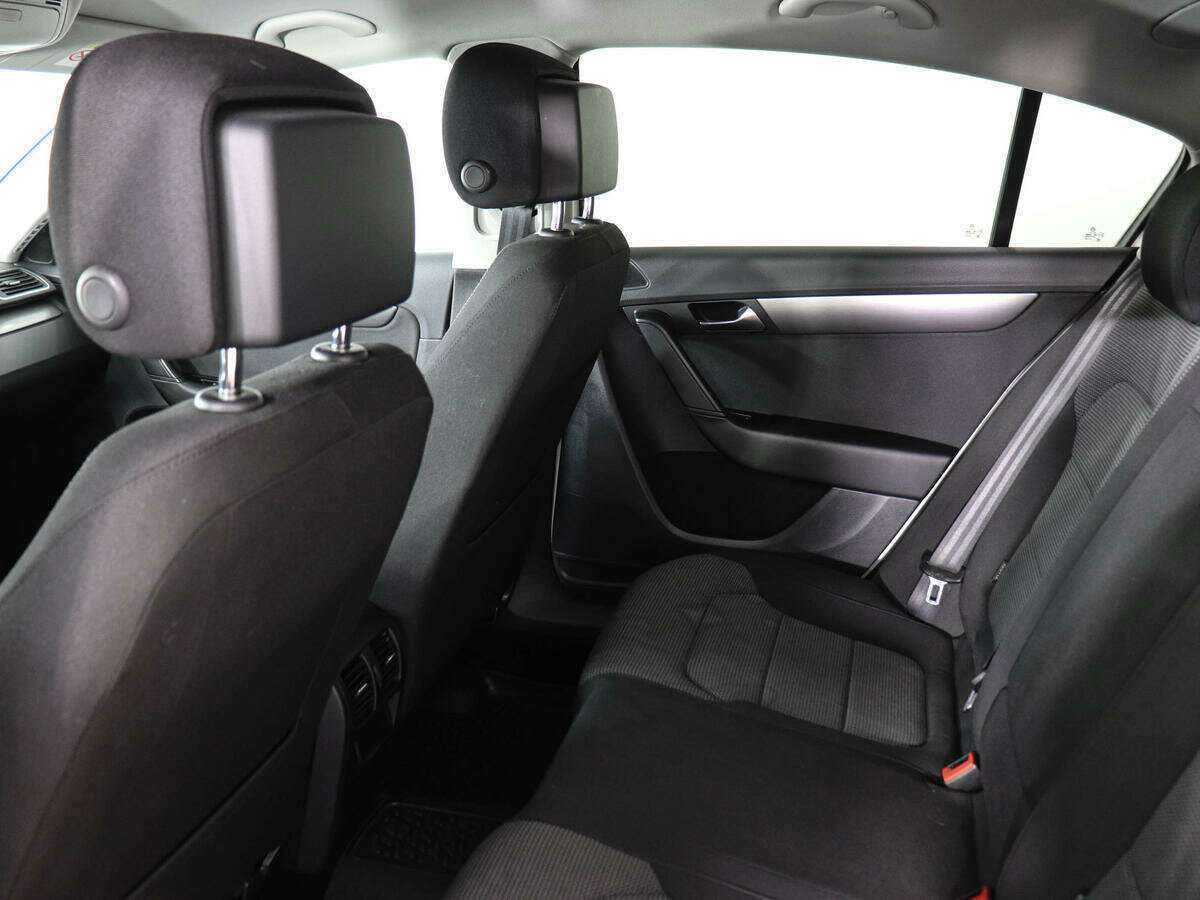 Volkswagen Passat б/у, 2013, Роботизированная. Фото: #11