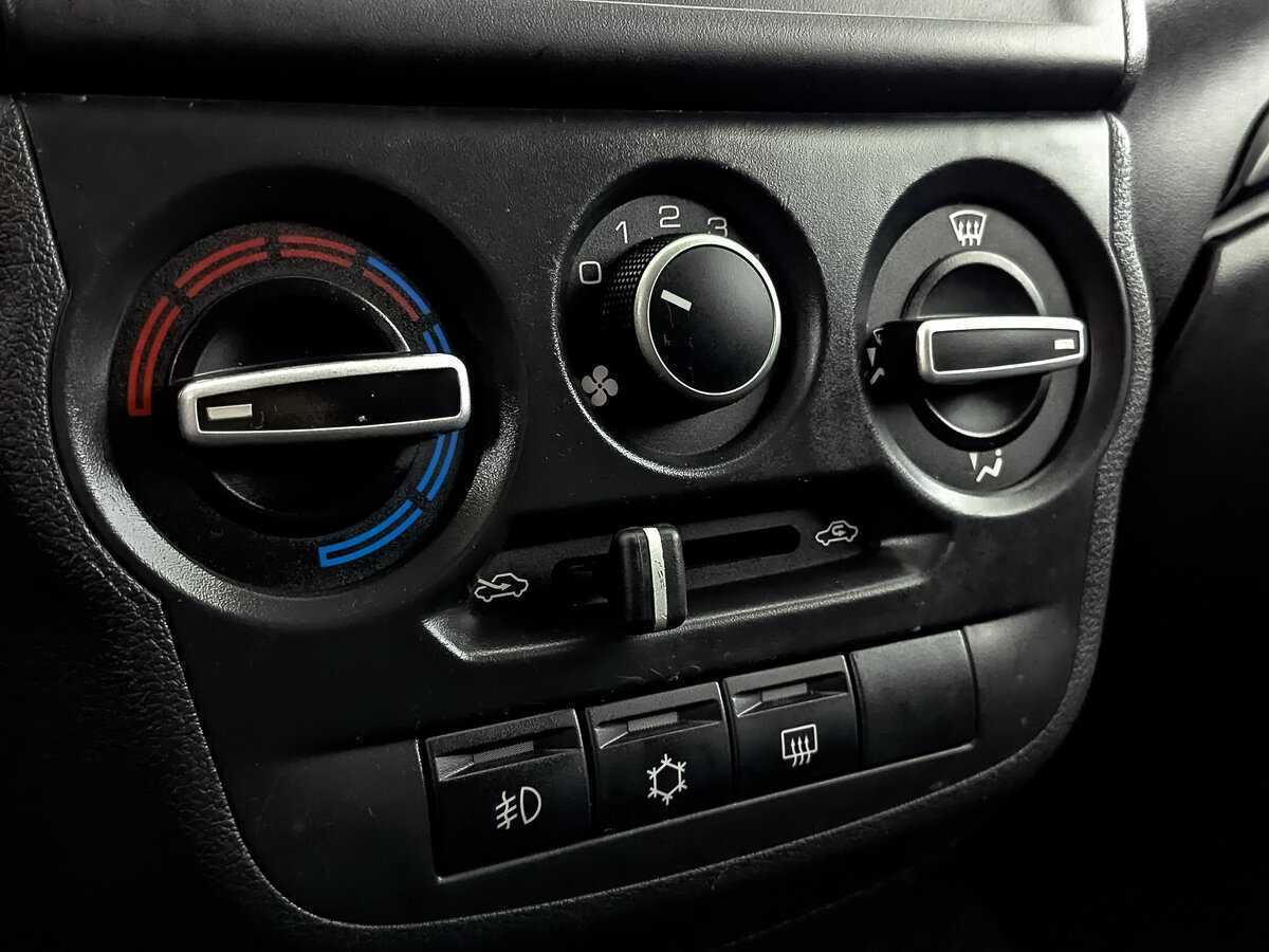 Lada (ВАЗ) Granta б/у, 2022, Механическая. Фото: #20