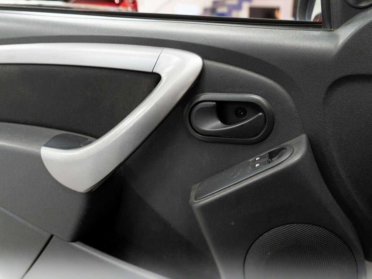 Renault Duster б/у, 2013, Механическая. Фото: #14