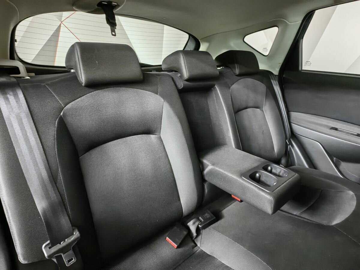 Nissan Qashqai б/у, 2012, Механическая. Фото: #12