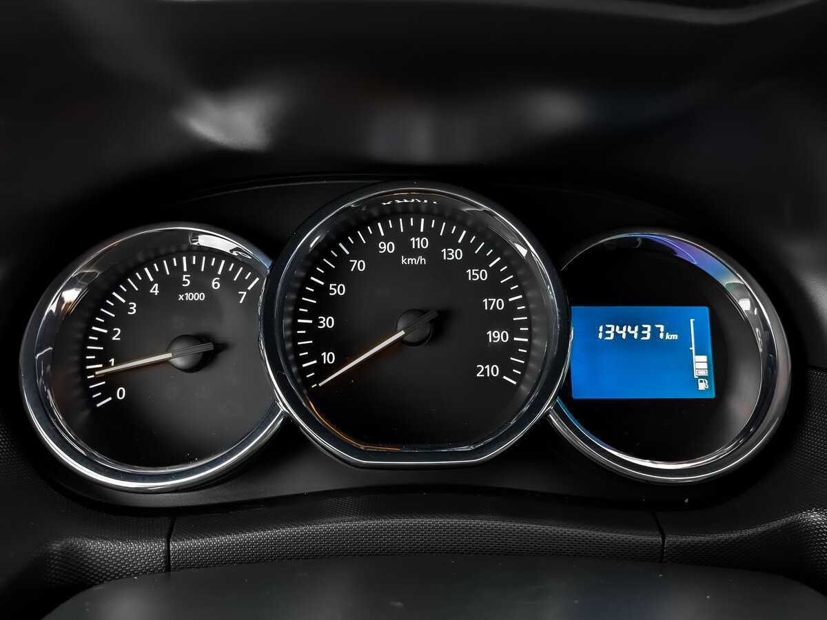 Renault Duster б/у, 2018, Механическая. Фото: #15