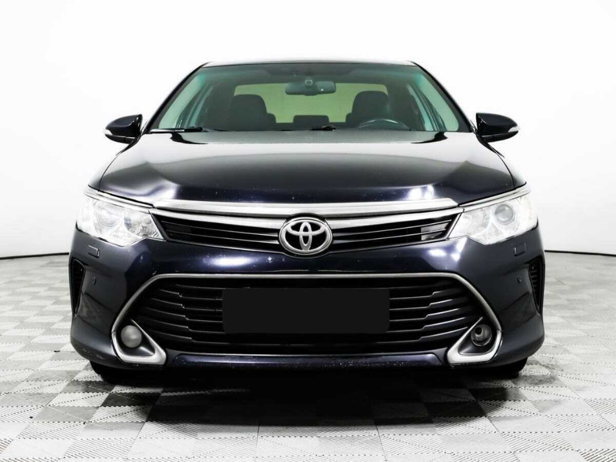 Toyota Camry б/у, 2015, Автоматическая. Фото: #1