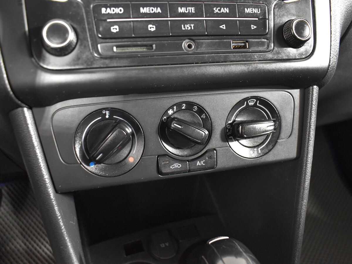 Volkswagen Polo б/у, 2019, Автоматическая. Фото: #10