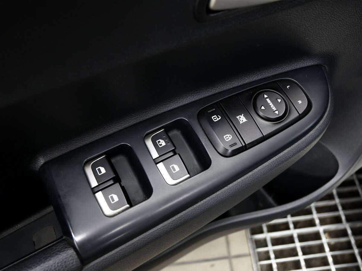 Kia Rio б/у, 2019, Автоматическая. Фото: #15