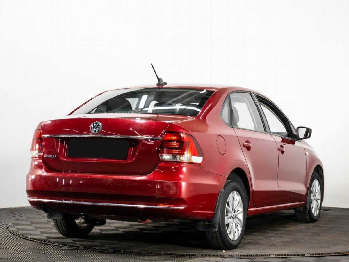 Volkswagen Polo б/у, 2017, Автоматическая. Фото: #1