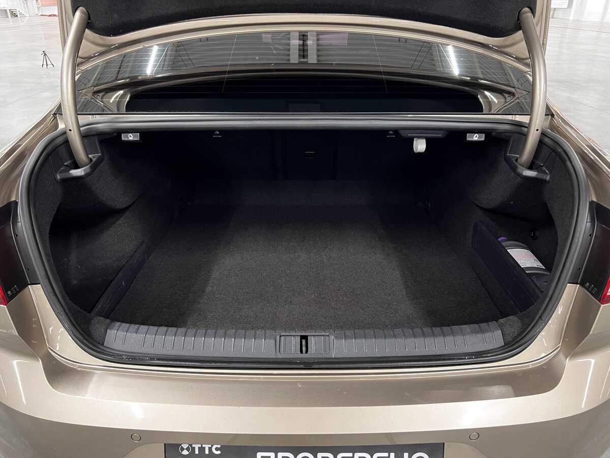 Volkswagen Passat б/у, 2016, Роботизированная. Фото: #9