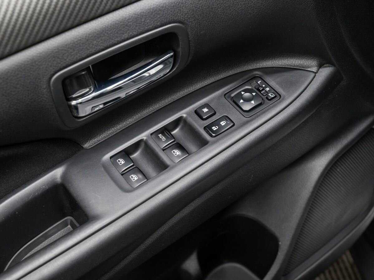 Mitsubishi Outlander б/у, 2018, Вариатор. Фото: #14