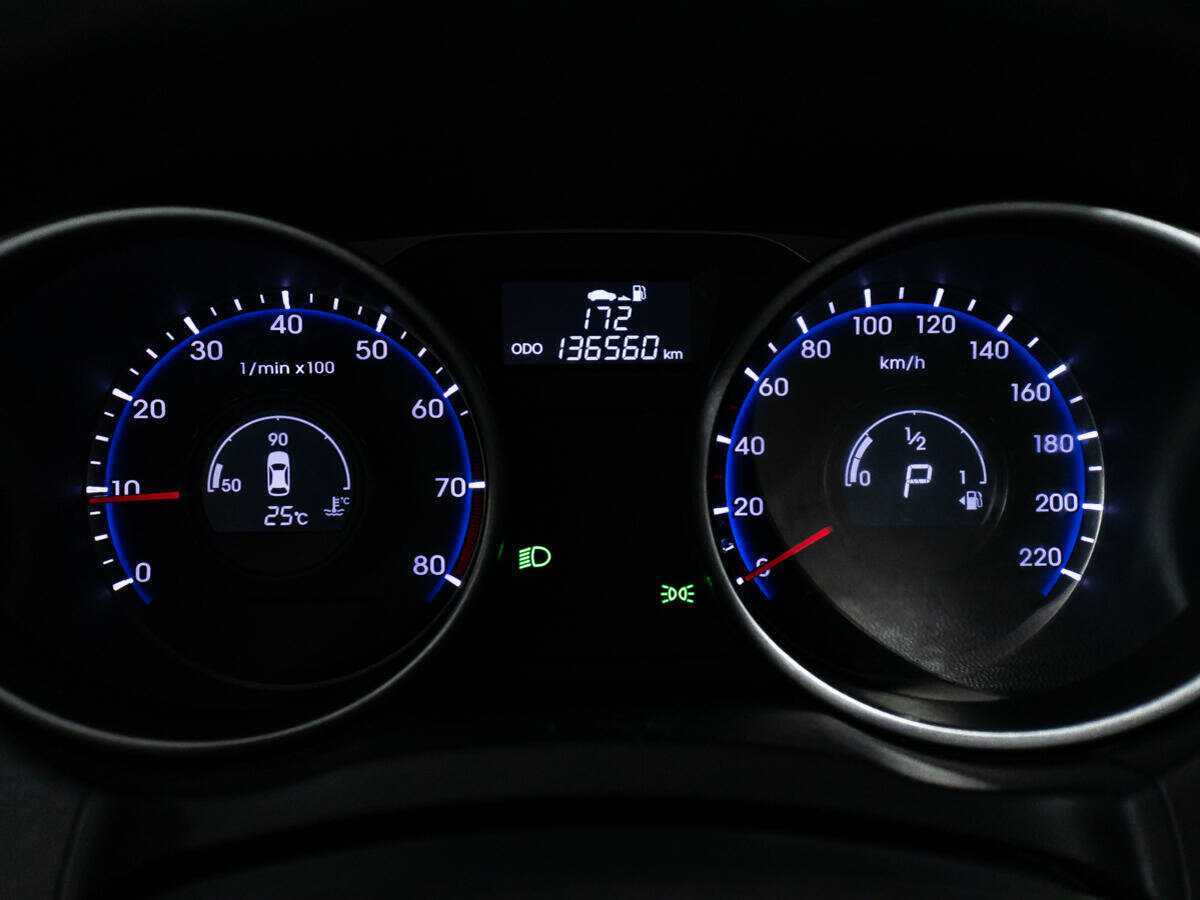 Hyundai ix35 б/у, 2014, Автоматическая. Фото: #11