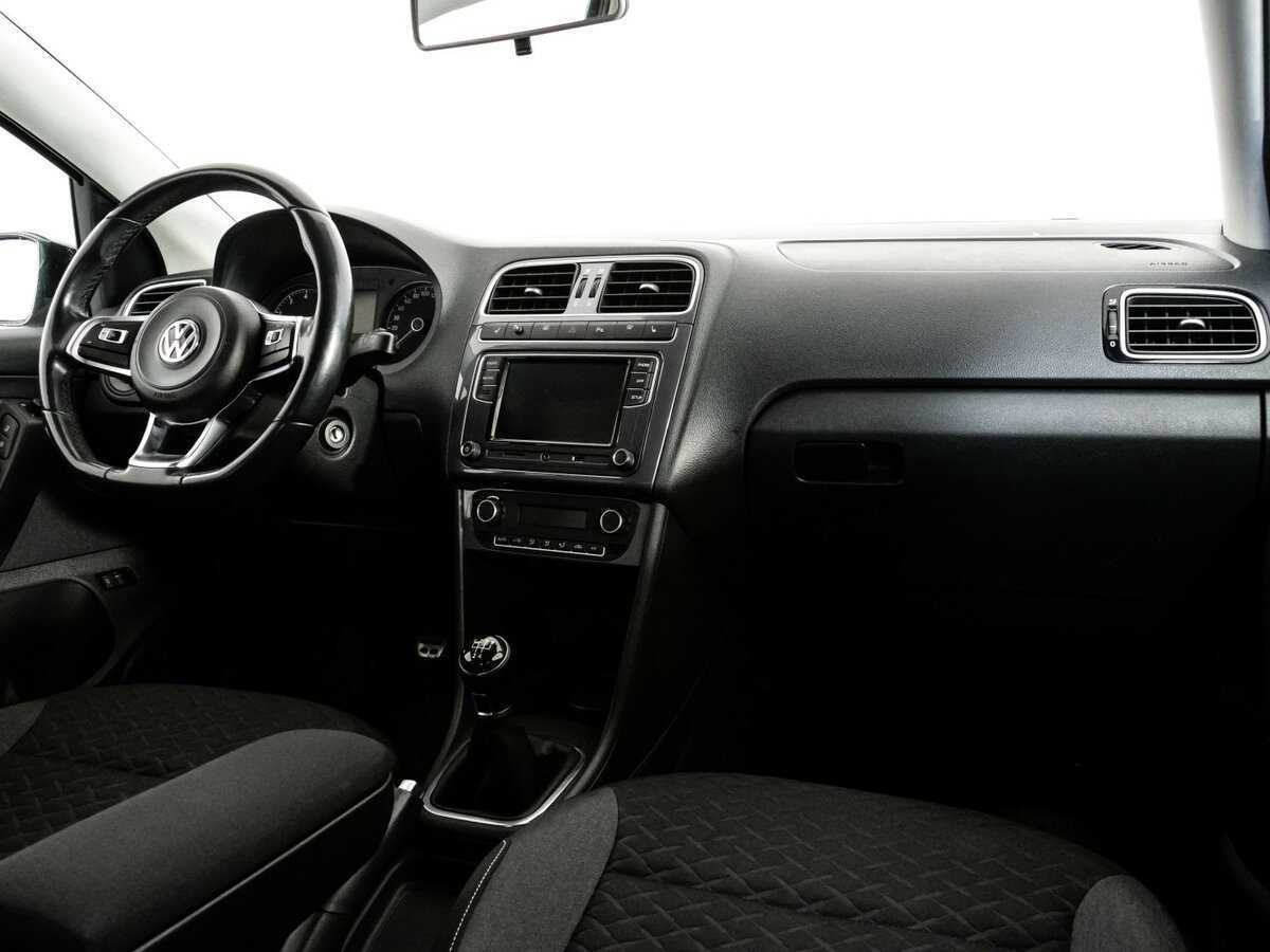 Volkswagen Polo б/у, 2018, Механическая. Фото: #6
