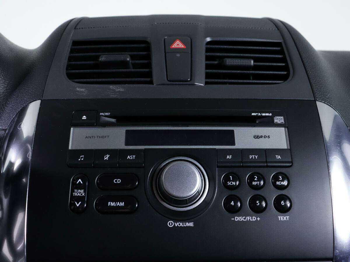 Suzuki SX4 б/у, 2013, Автоматическая. Фото: #16