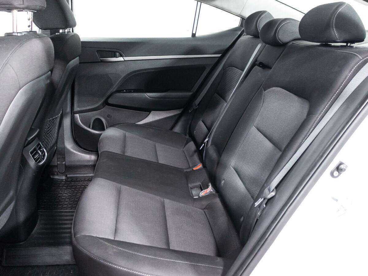 Hyundai Elantra б/у, 2017, Автоматическая. Фото: #9
