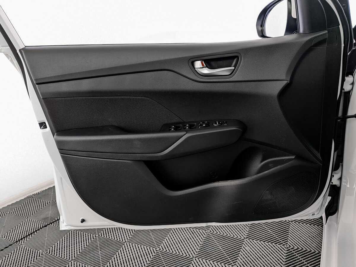 Hyundai Solaris б/у, 2022, Автоматическая. Фото: #14