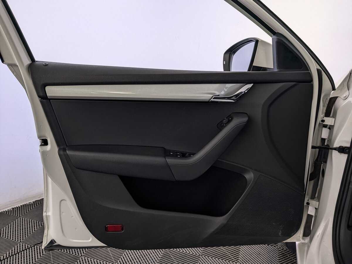 Skoda Octavia б/у, 2016, Автоматическая. Фото: #18