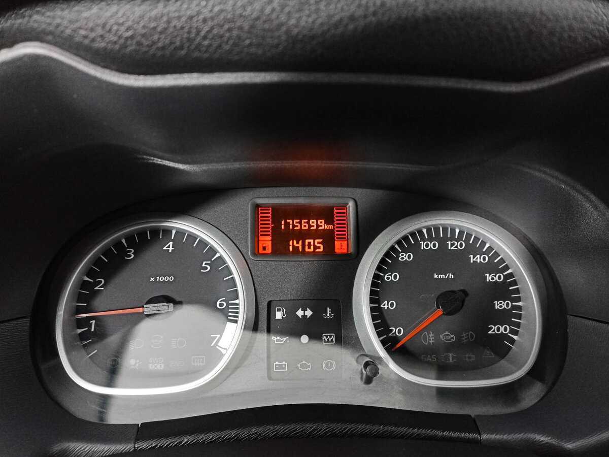 Renault Duster б/у, 2014, Механическая. Фото: #10