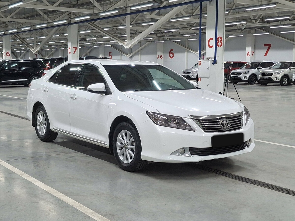 Toyota Camry б/у, 2013, Автоматическая. Фото: #2