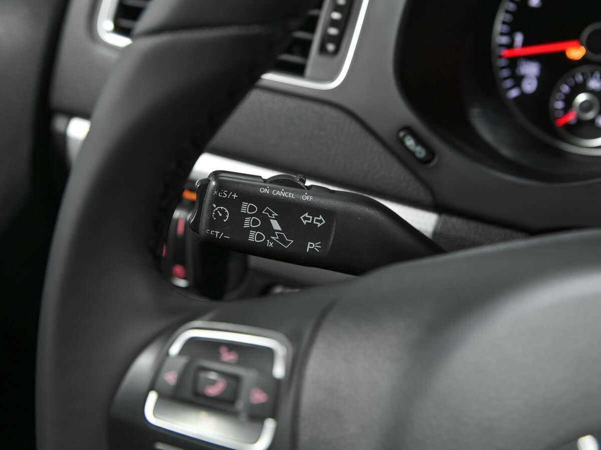 Volkswagen Jetta б/у, 2013, Роботизированная. Фото: #7