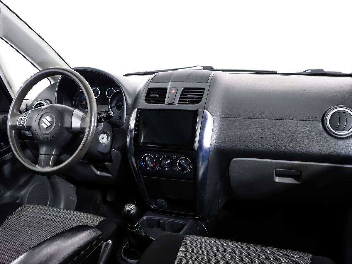 Suzuki SX4 б/у, 2013, Механическая. Фото: #8