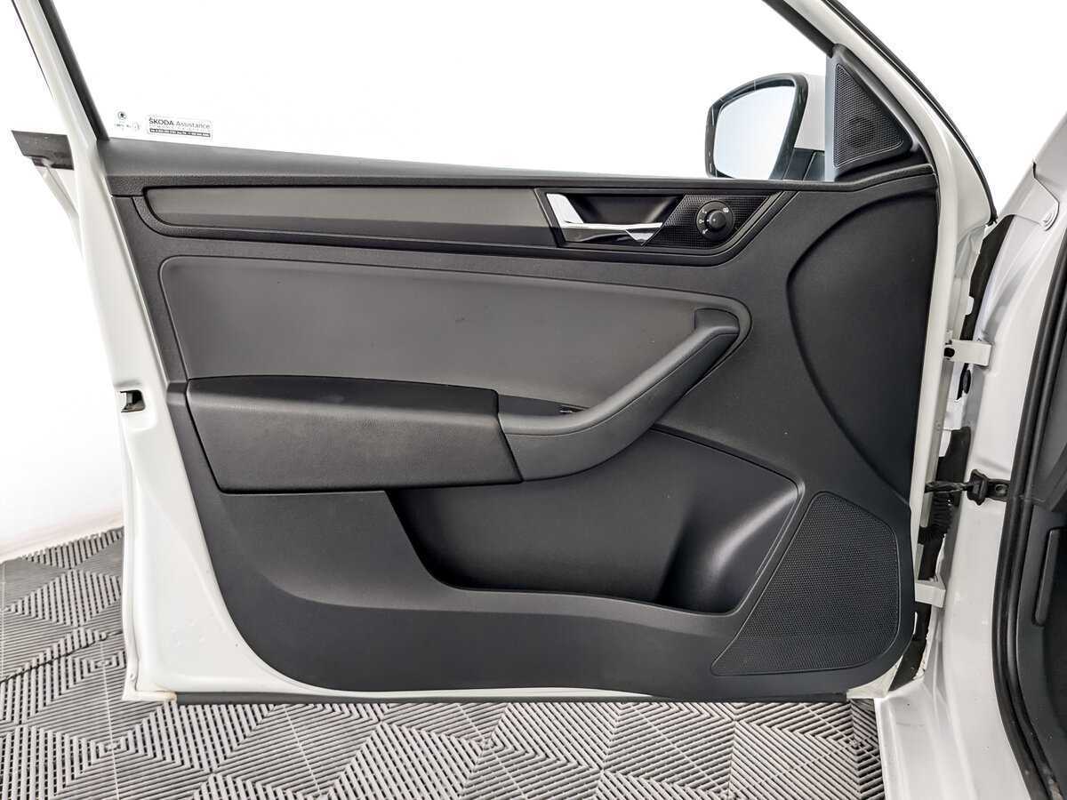 Skoda Rapid б/у, 2019, Механическая. Фото: #18