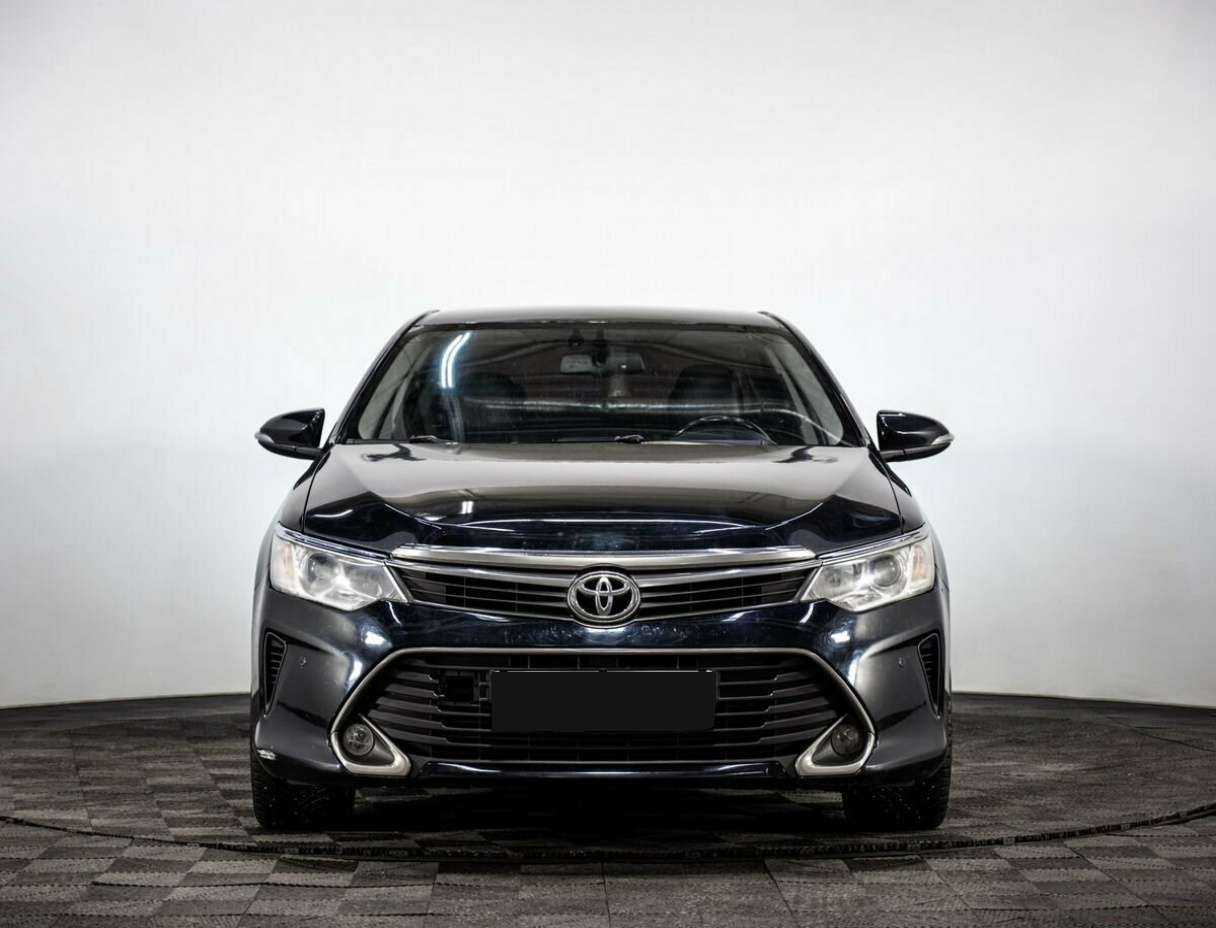 Toyota Camry б/у, 2015, Автоматическая. Фото: #1