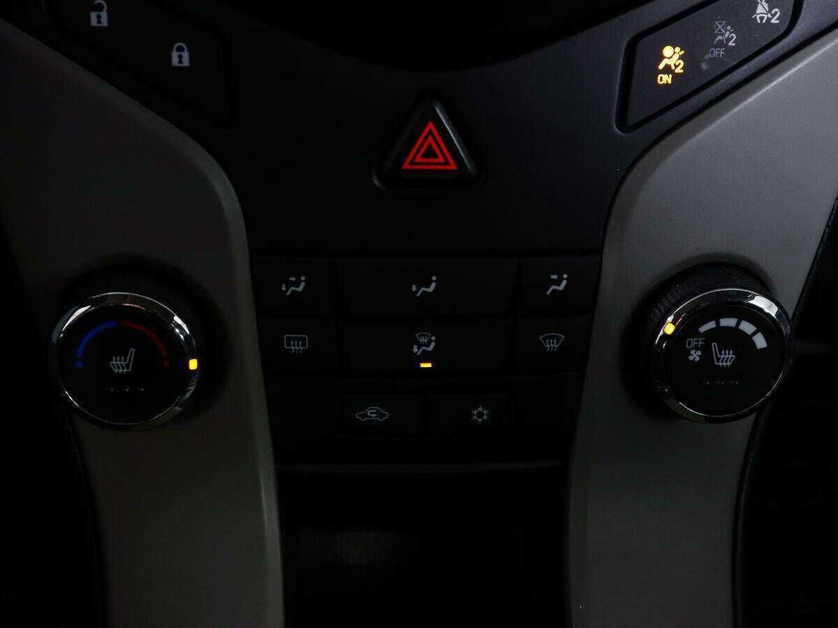 Chevrolet Cruze б/у, 2012, Автоматическая. Фото: #16