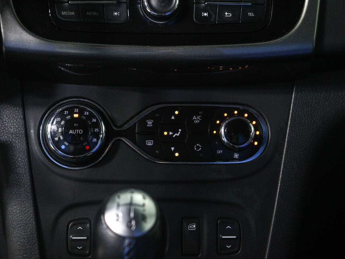 Renault Sandero б/у, 2015, Механическая. Фото: #13