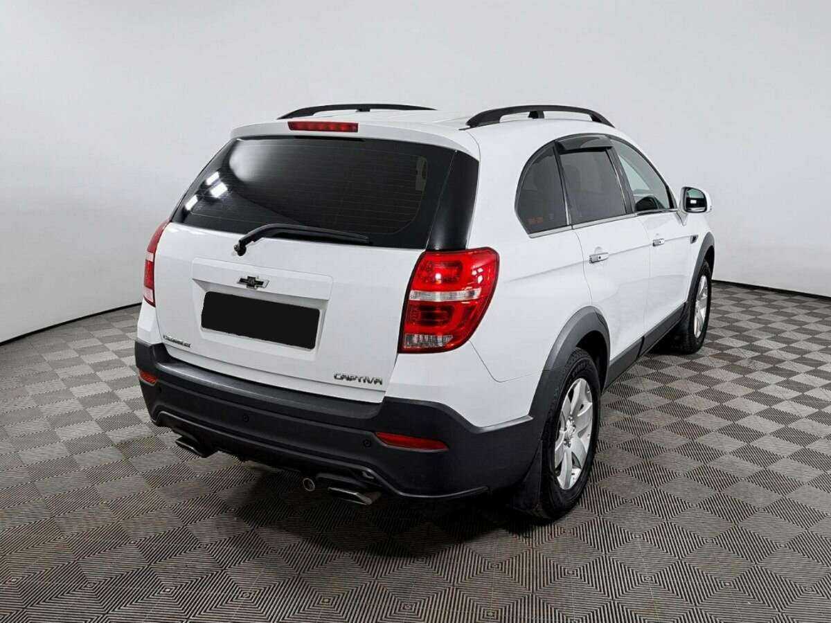 Chevrolet Captiva б/у, 2014, Автоматическая. Фото: #4