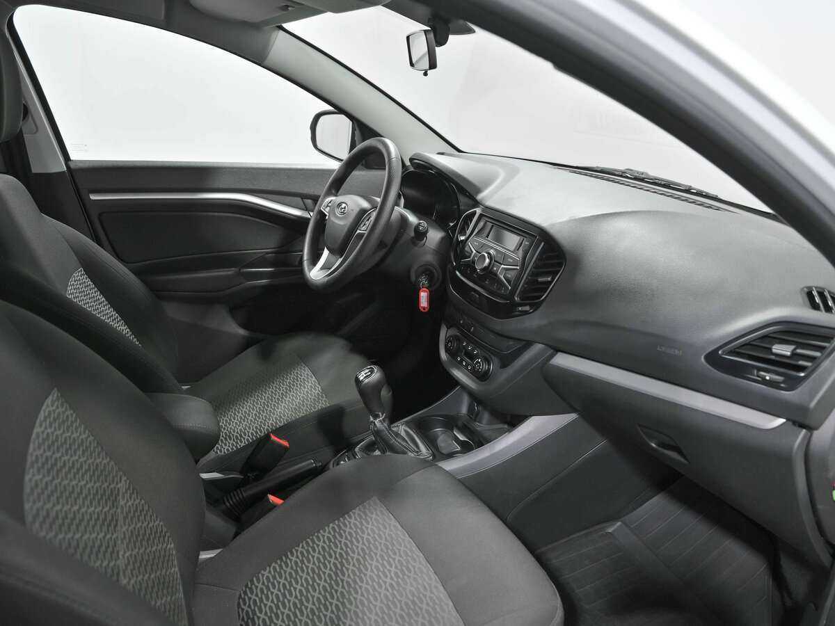 Lada (ВАЗ) Vesta б/у, 2019, Механическая. Фото: #13