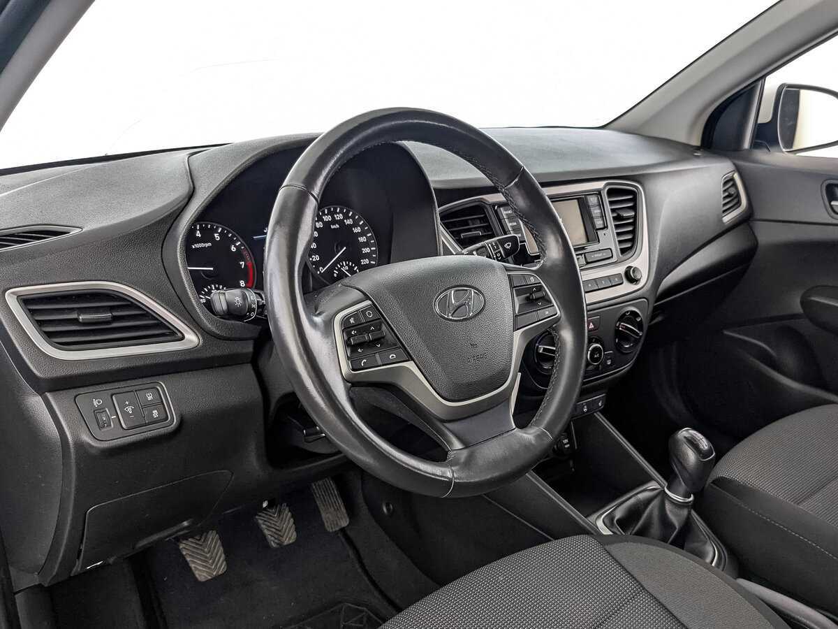 Hyundai Solaris б/у, 2017, Механическая. Фото: #12