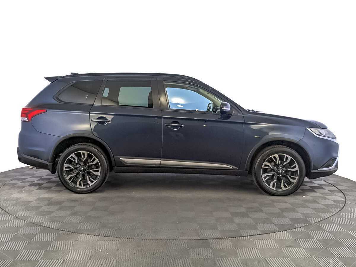 Mitsubishi Outlander б/у, 2021, Вариатор. Фото: #3