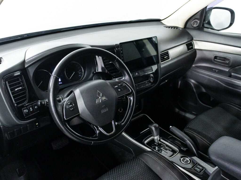 Mitsubishi Outlander б/у, 2017, Вариатор. Фото: #10