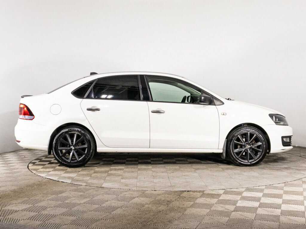 Volkswagen Polo б/у, 2015, Механическая. Фото: #3