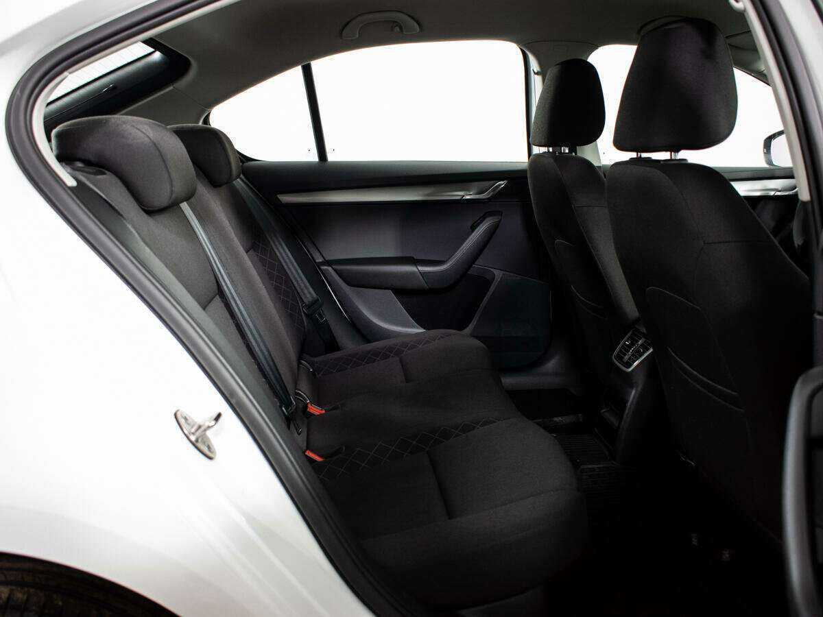 Skoda Octavia б/у, 2020, Автоматическая. Фото: #6