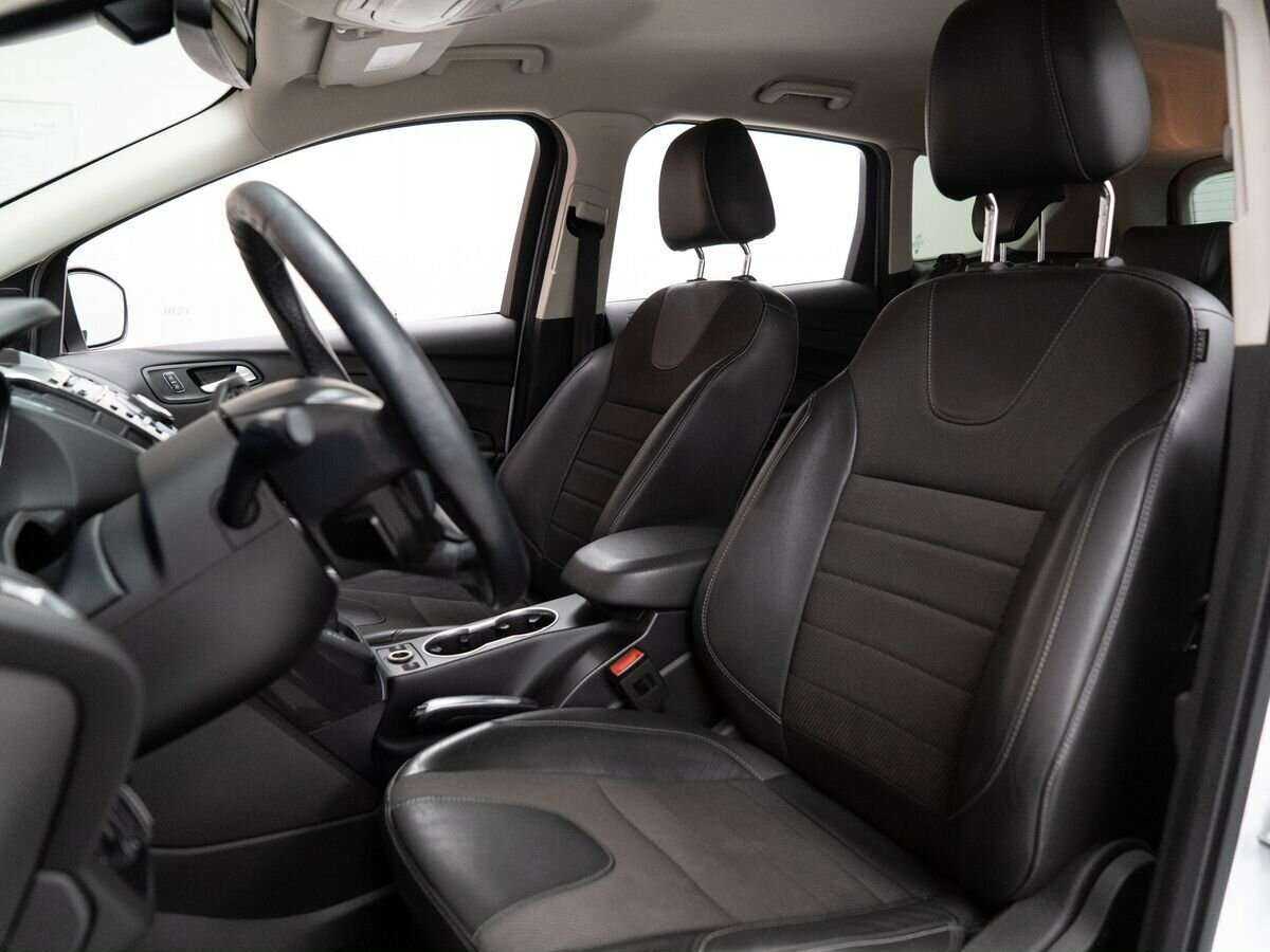 Ford Kuga б/у, 2016, Автоматическая. Фото: #5