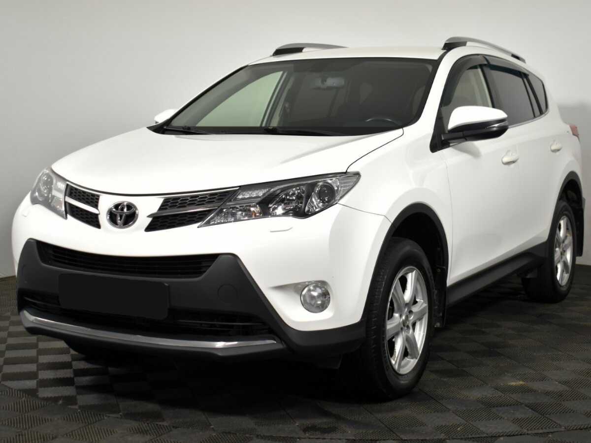 Toyota RAV4 б/у, 2015, Механическая. Посмотреть фото