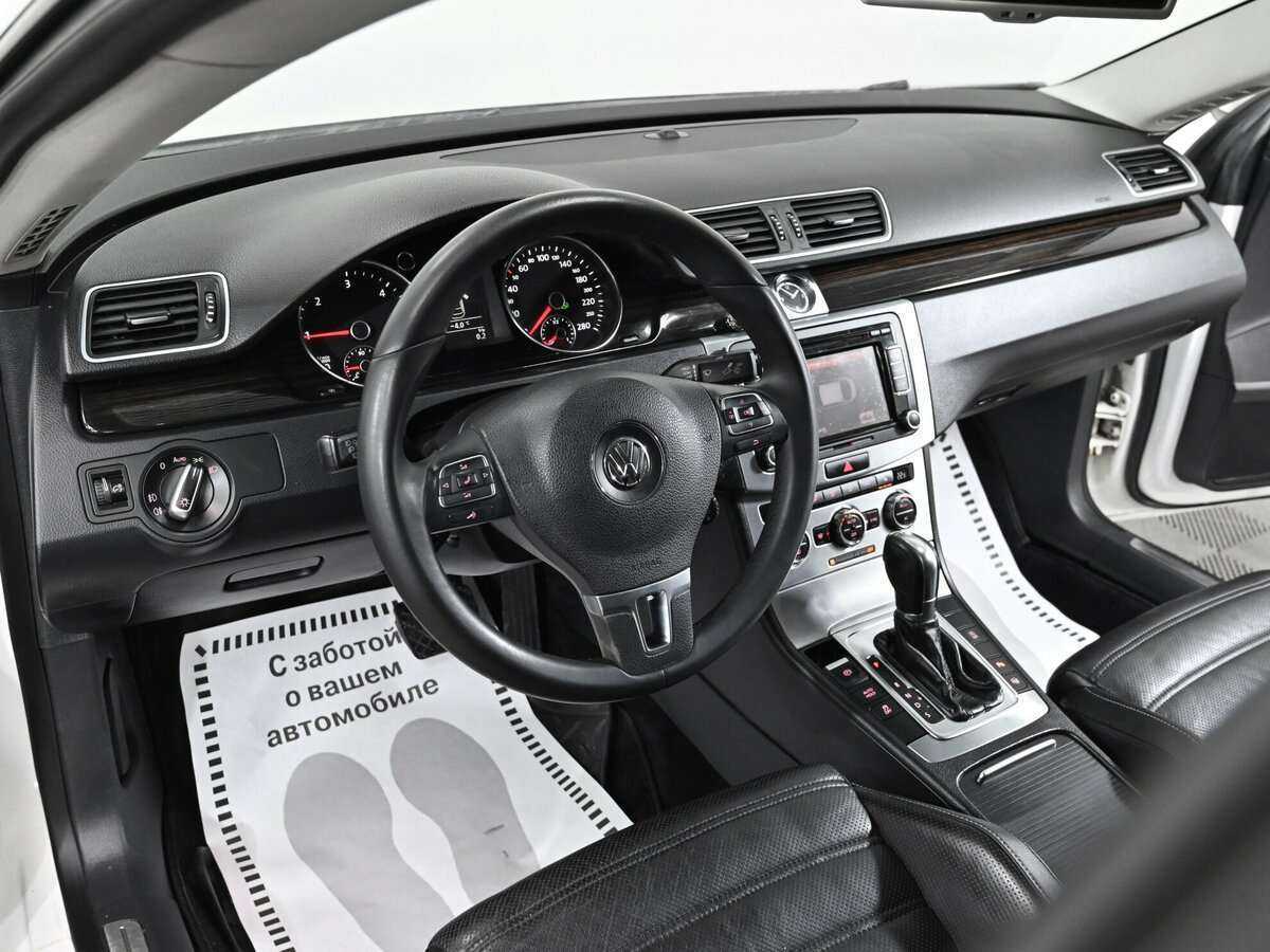 Volkswagen Passat CC б/у, 2012, Роботизированная. Фото: #7