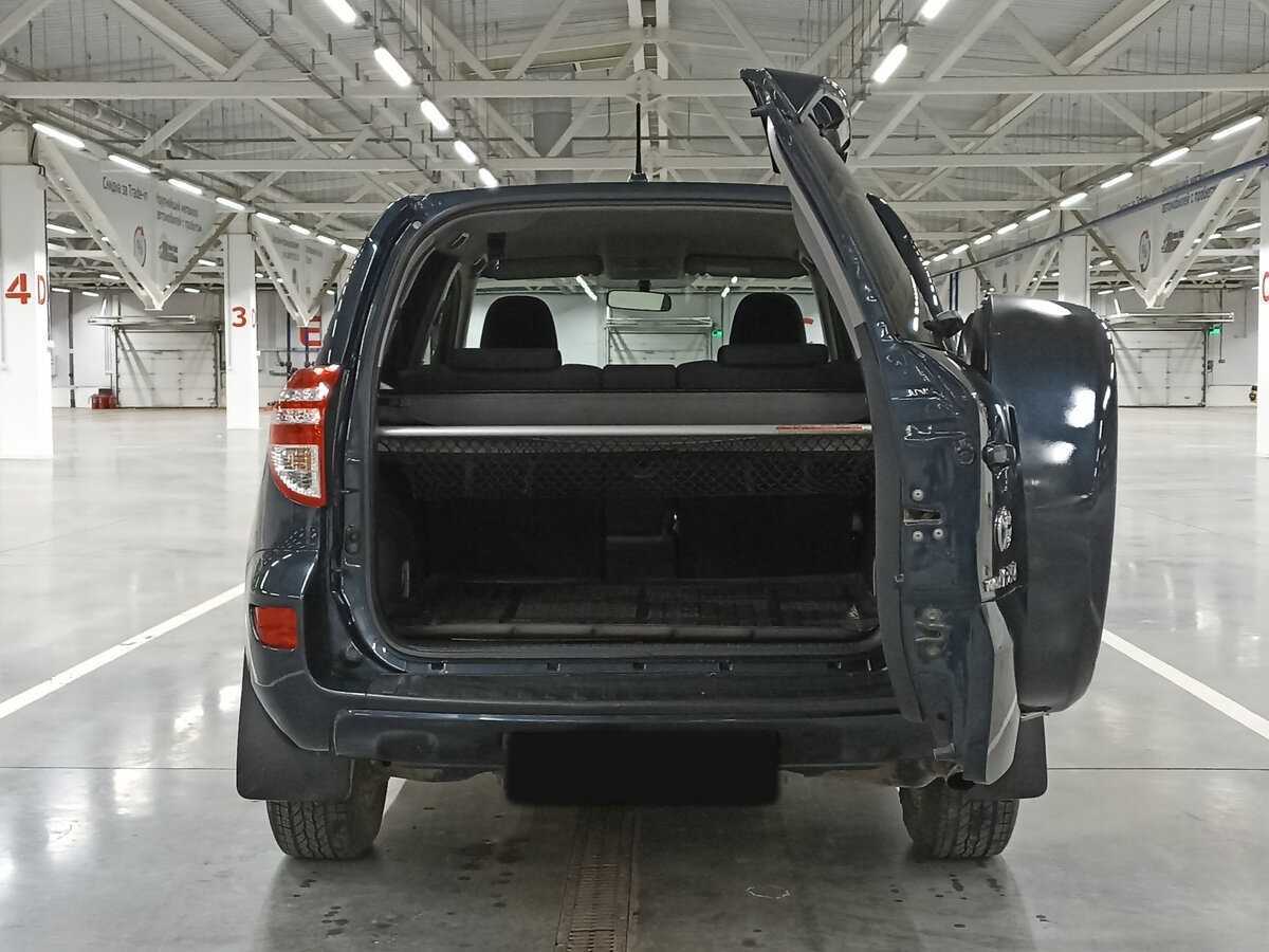 Toyota RAV4 б/у, 2012, Механическая. Фото: #9