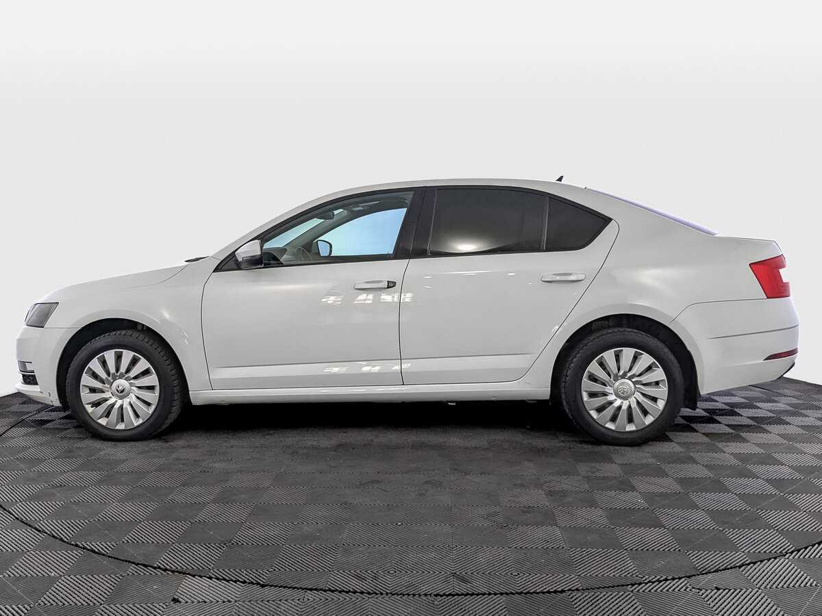 Skoda Octavia б/у, 2017, Механическая. Фото: #7