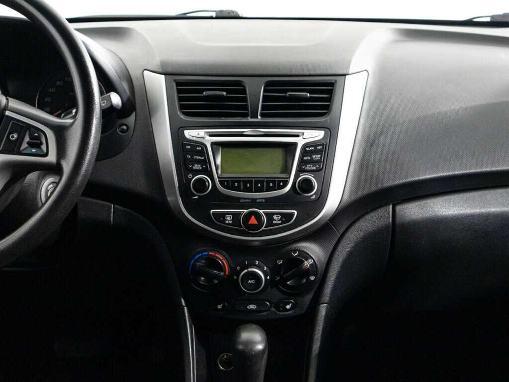 Hyundai Solaris б/у, 2013, Автоматическая. Фото: #13